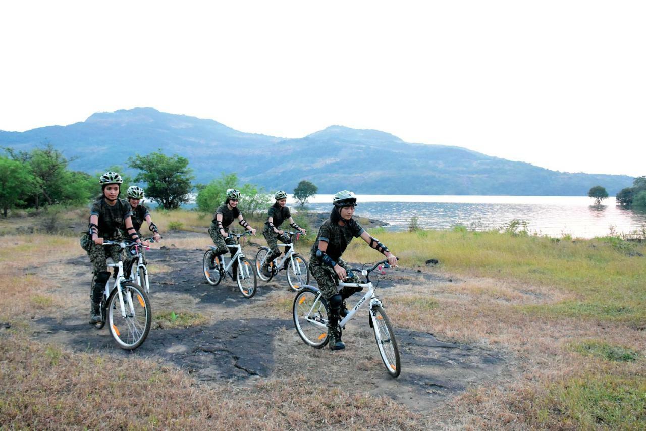 Data Resort By Della Adventure Lonavala Bagian luar foto